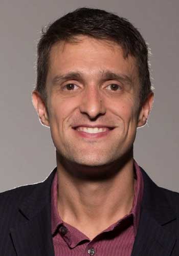 Dr. Victor Sales Pinheiro